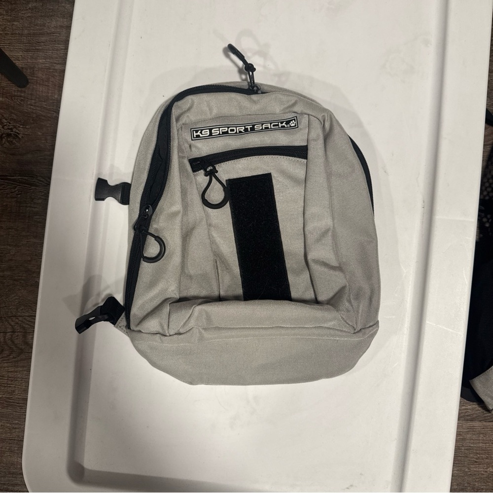K9 Sport Sack PLUS 2 Large Light Gray Dog Carrier Backpack - Picture 4 of 5